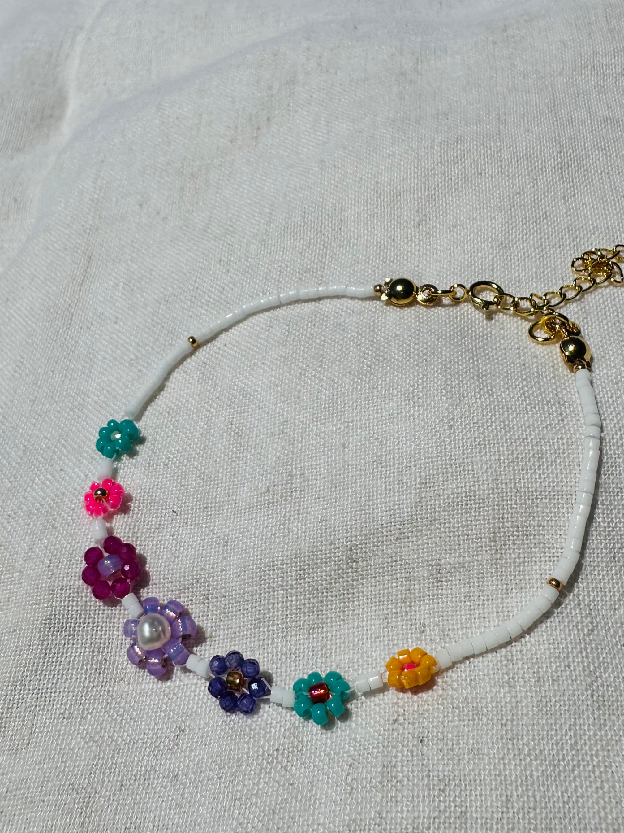 "Hibiscus Sips" Bracelet